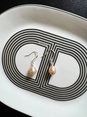 
                  
                    Sterling Silver Diana Pearl Earring
                  
                