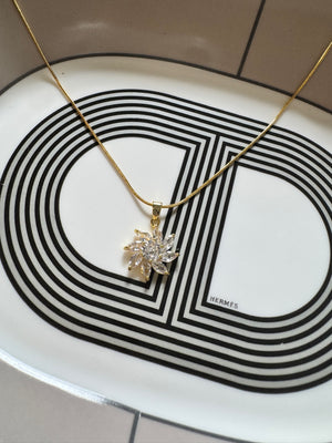 
                  
                    Crystal Star Flower Necklace
                  
                
