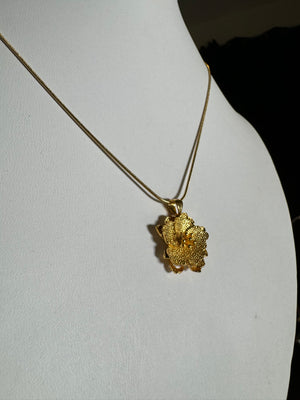 
                  
                    Le Fleur The Flower Necklace
                  
                