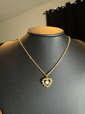 
                  
                    Lovers Shell Heart Necklace
                  
                