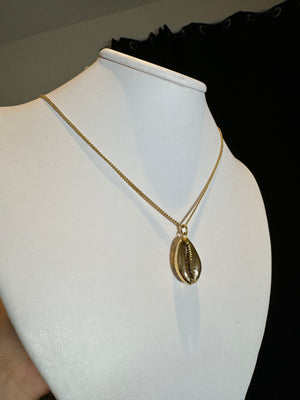 
                  
                    Bolillo Necklace
                  
                