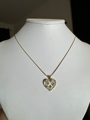 
                  
                    Clover Shell Heart Necklace
                  
                