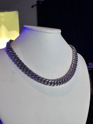 
                  
                    Bell’s Small Double Link Necklace bracelet
                  
                